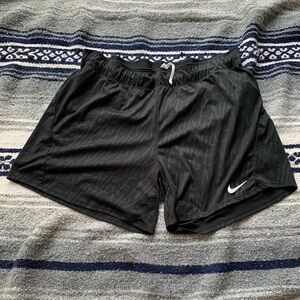 Nike Women’s Black Logo Running Shorts Size L